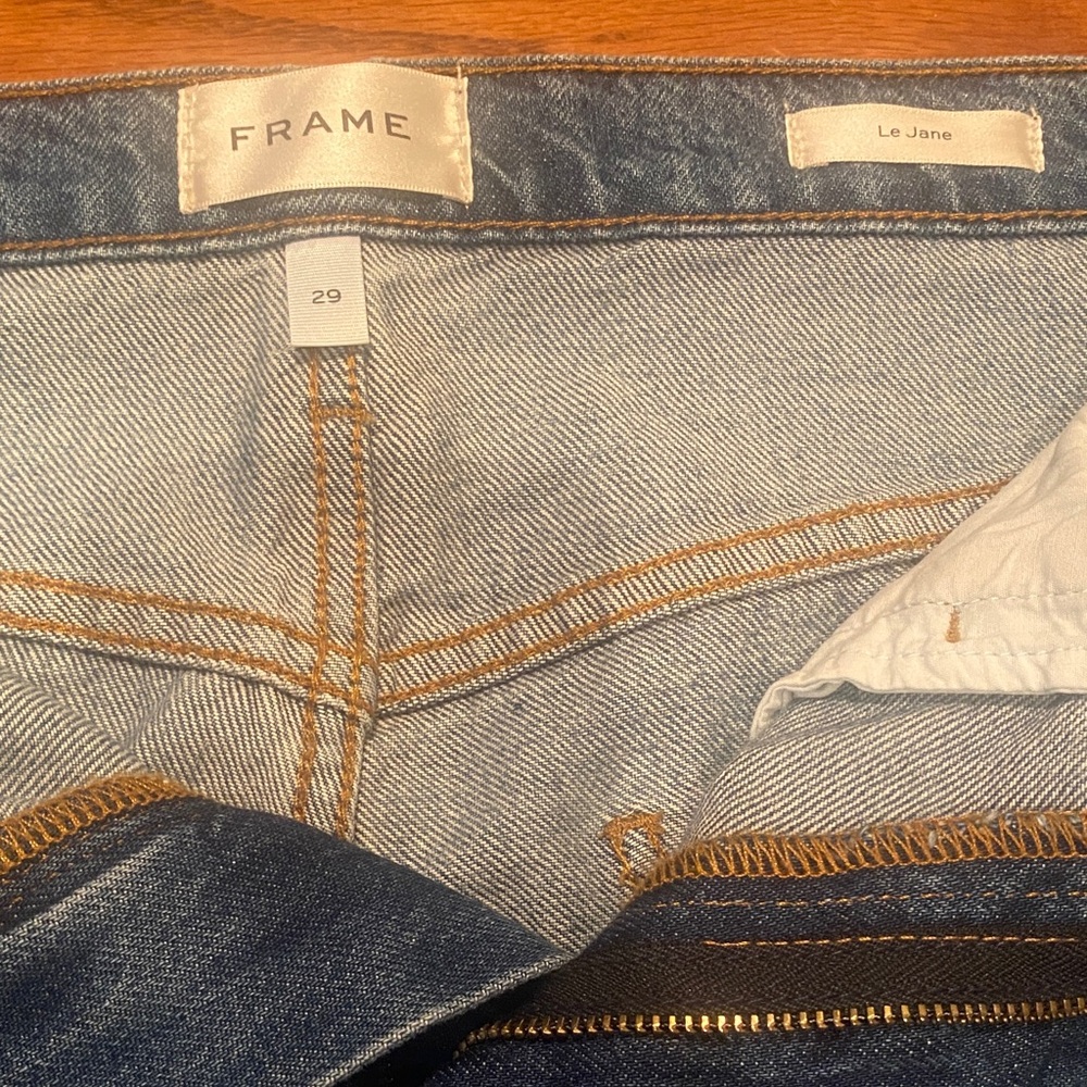 Frame Denim Le Jane Straight Leg Light Blue Jeans